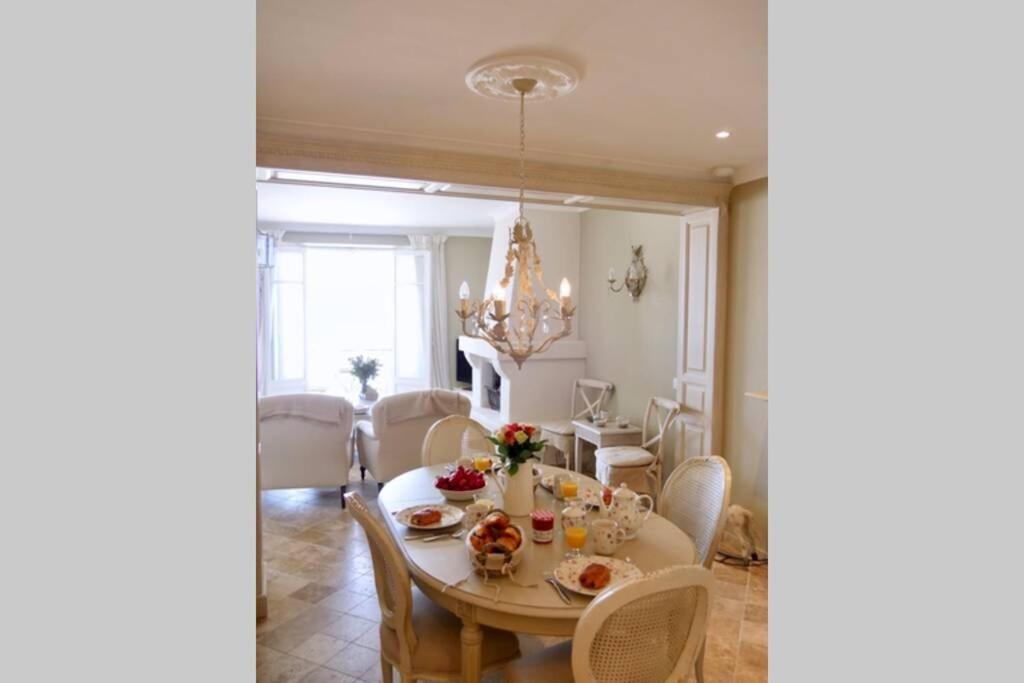 Bord De Mer - Ac, Wifi, Chic, Sea View, Beach 2 Minutes Walk Antibes Kültér fotó
