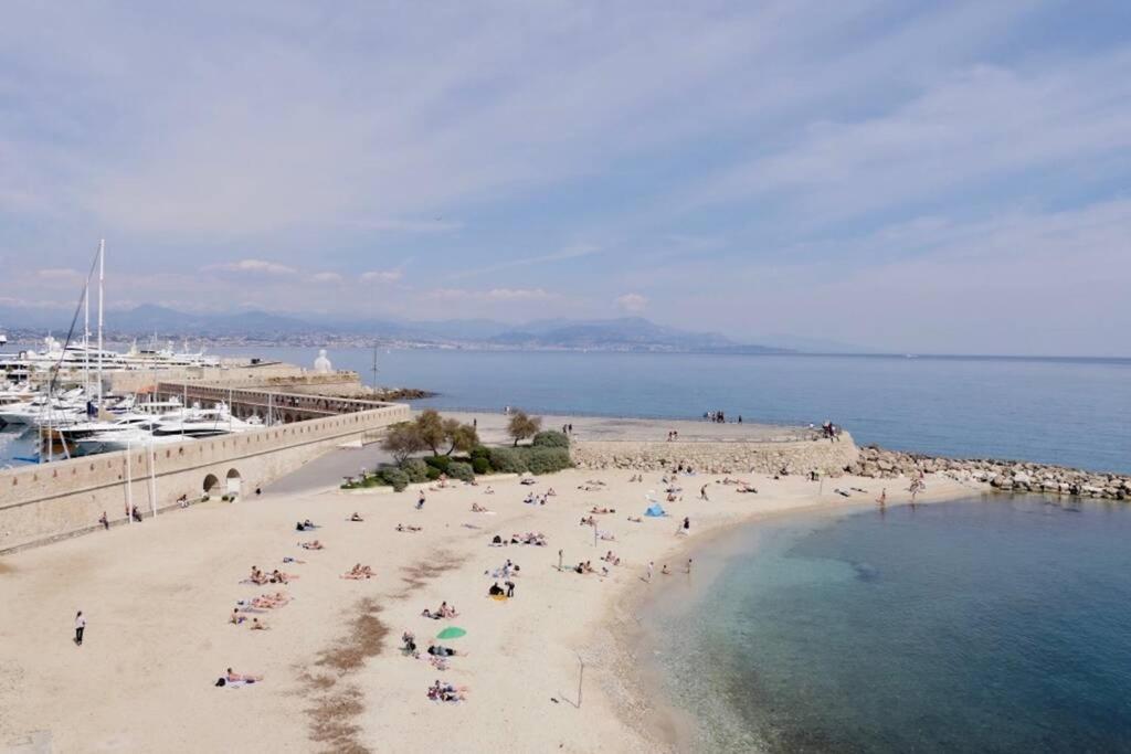 Bord De Mer - Ac, Wifi, Chic, Sea View, Beach 2 Minutes Walk Antibes Kültér fotó